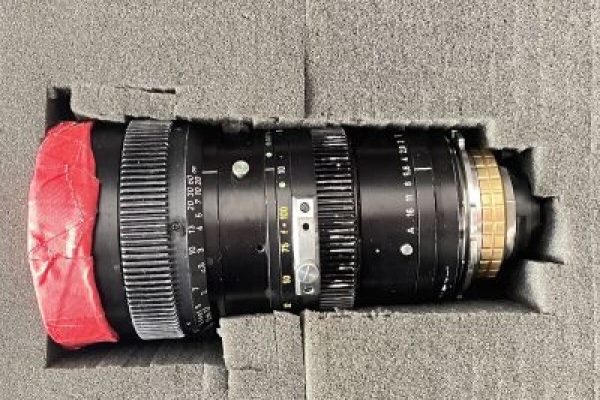 Location Zoom PL 10-100ml avec mode macro ultra rare |  f1.8 (T2) - Lightyshare