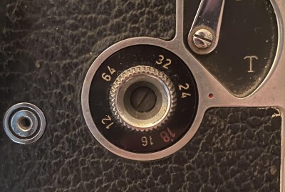 Location Bolex H16 Reflex avec un zoom 18 - 90