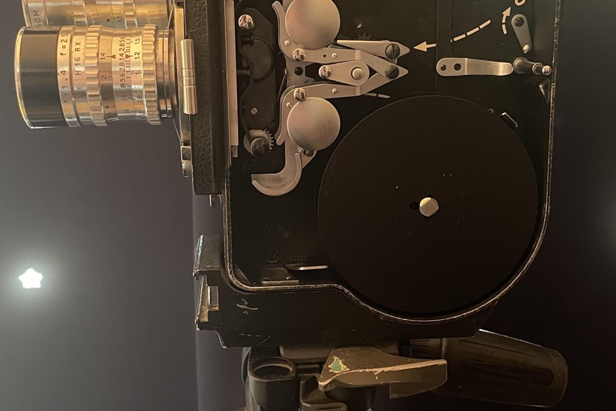 Location Bolex H16 - Lightyshare