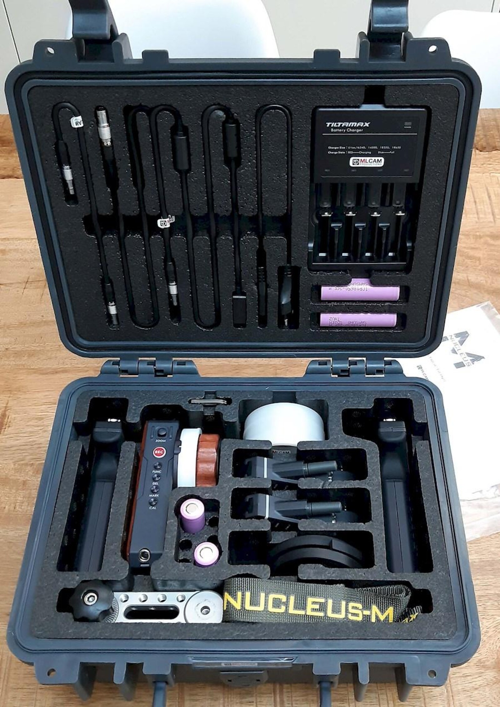 Tilta Nucleus M Wireless Lens Control Full Kit - Photo 1 sur 4