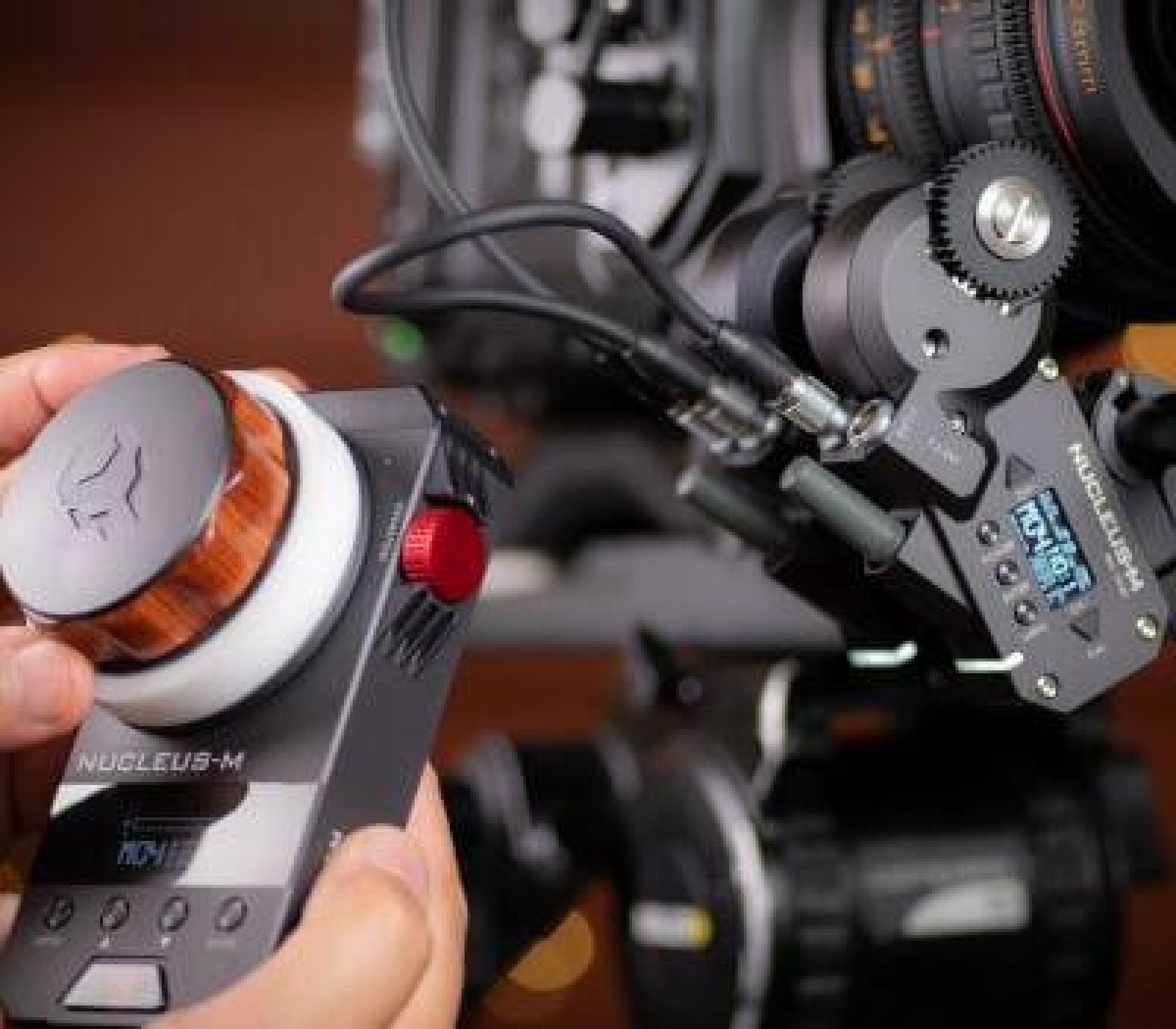 Tilta Nucleus M Wireless Lens Control Full Kit - Photo 3 sur 4