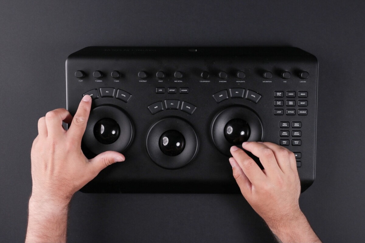 Location Pupitre d'étalonnage Blackmagic Resolve Panel pupitre étalo étalonnage blackmagic resolve panel - Lightyshare