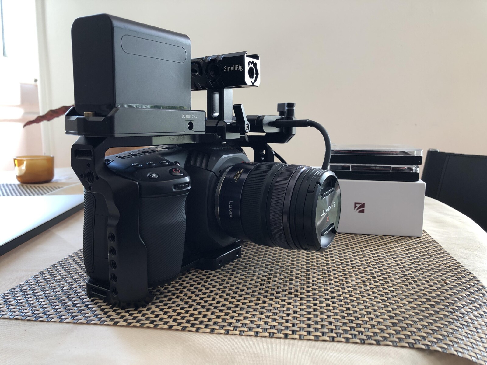 Blackmagic Design Pocket 4K (BMPCC4K) kit - Photo 1 sur 5