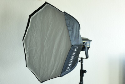 Location Godox SL60W + Softbox 70cm