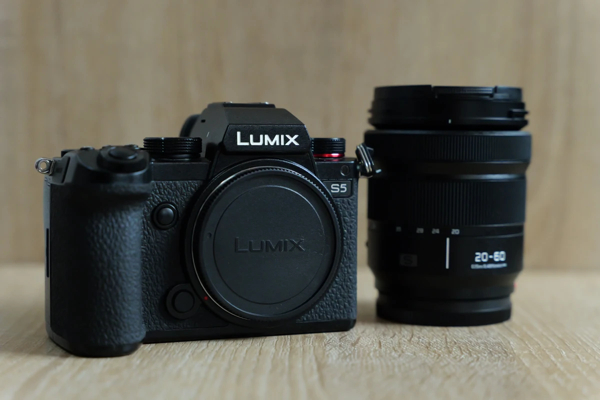 Location Panasonic Lumix S5 - Lightyshare