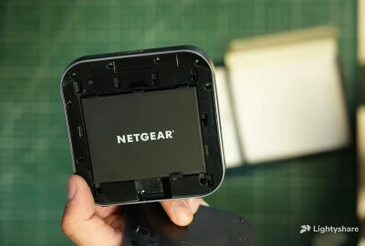 Location Netgear Nighthawk M1 4G LTE Mobile Router (MR1100)