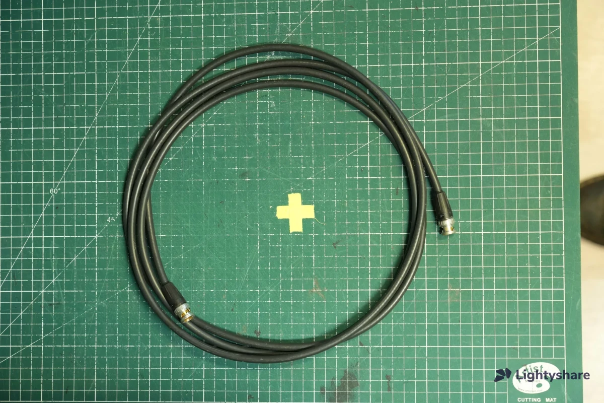 Location 3G SDI 0,5m coudé/torsadé - Lightyshare
