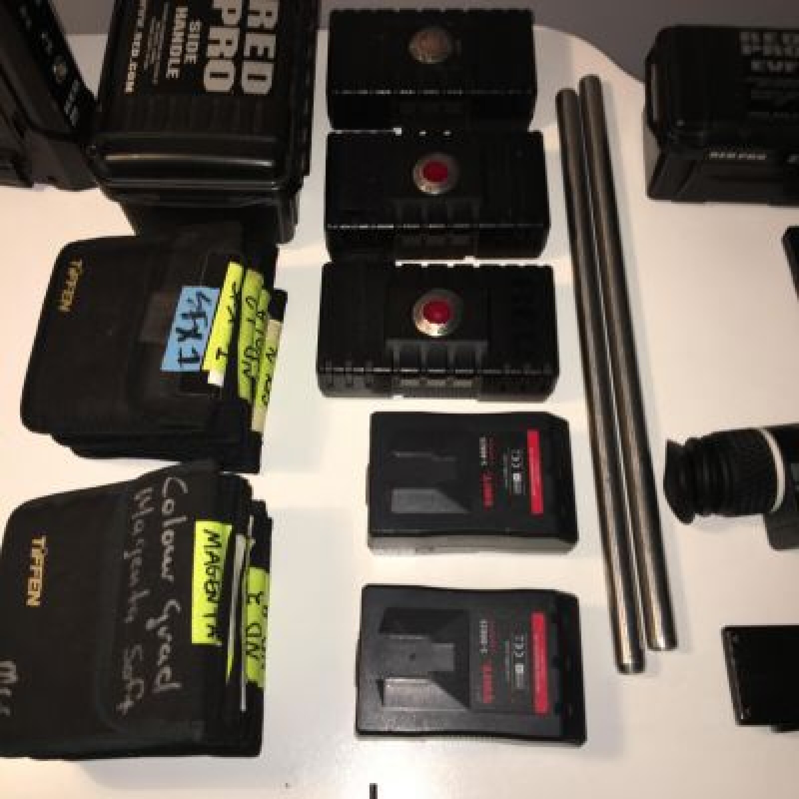 RED EPIC DRAGON 6K  + ACCESSOIRES - Photo 3 sur 5