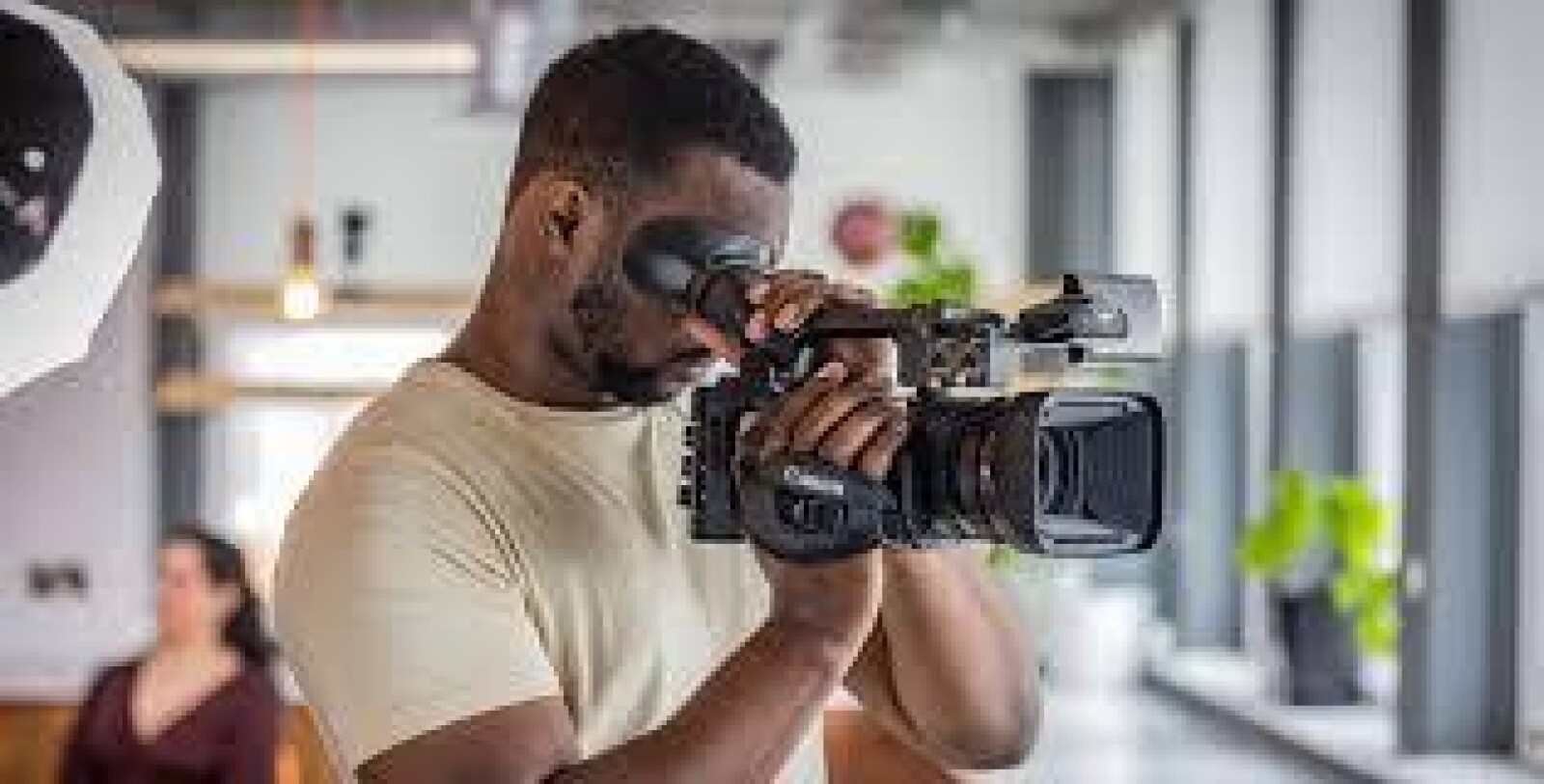 Camescope Professionnel Canon XF-605  - Photo 1 sur 1