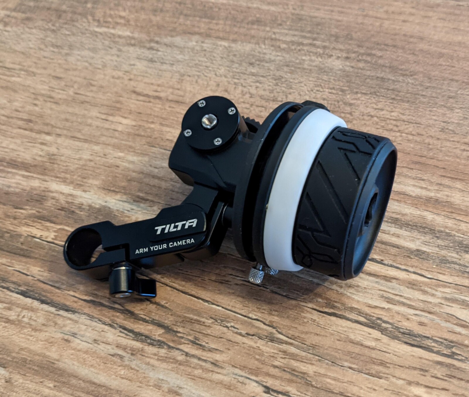 Follow Focus Manuel (Tilta FF-T06) - Photo 1 sur 2