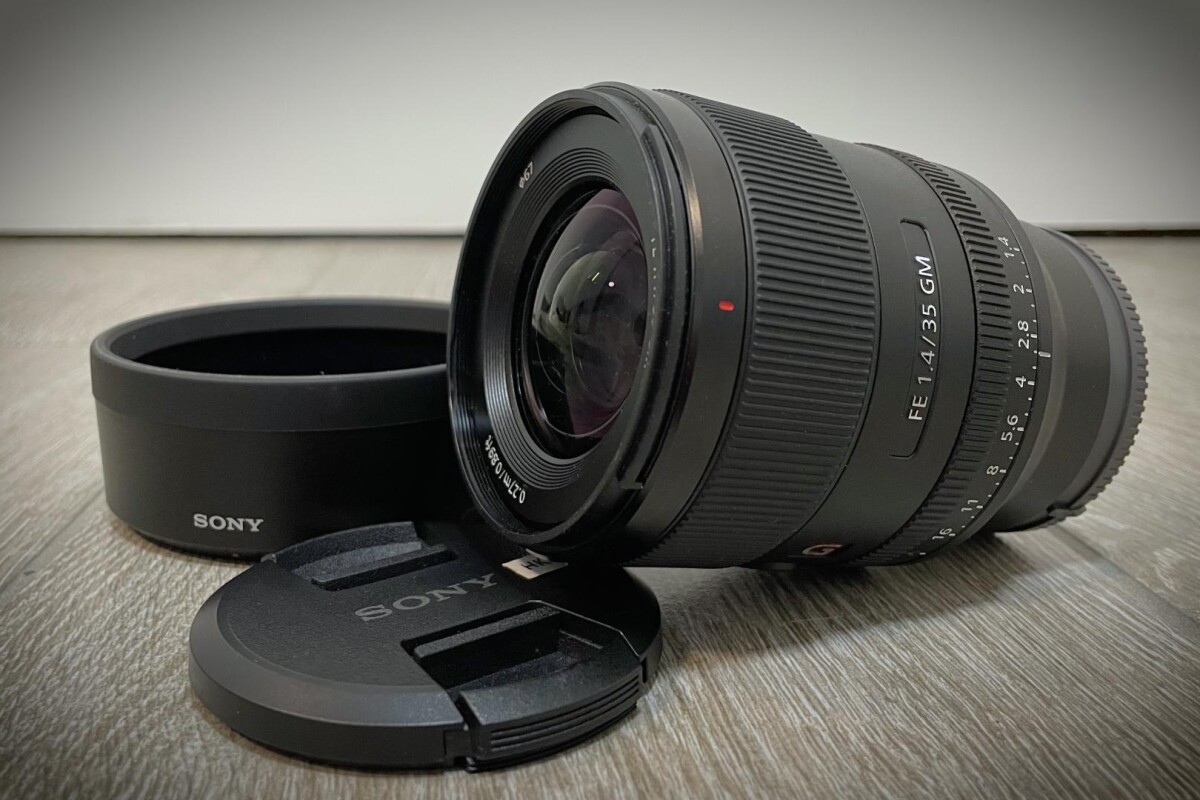 Location Objectif Sony 35mm f/1.4 via HK - Lightyshare