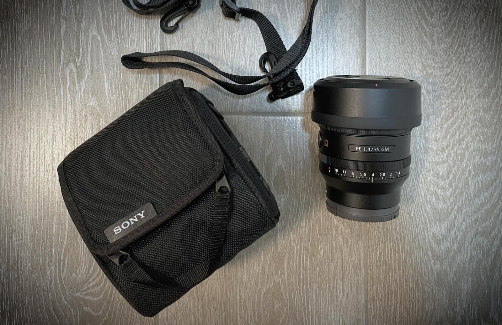 Objectif Sony 35mm f/1.4 via HK - Photo 3 sur 3