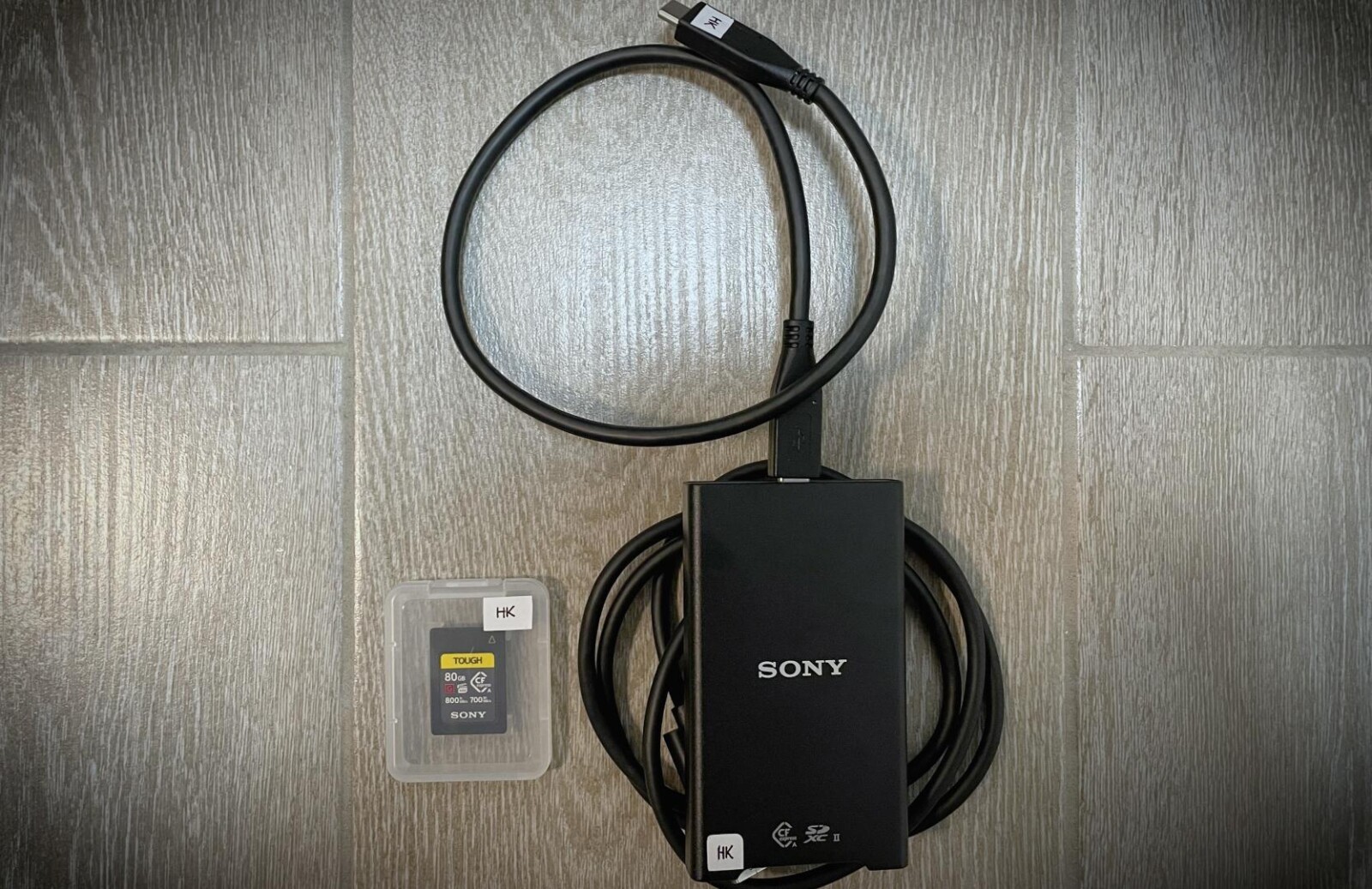 Carte CFExpress Type A 80Go 700Mbps et son lecteur via HK - Photo 2 sur 2