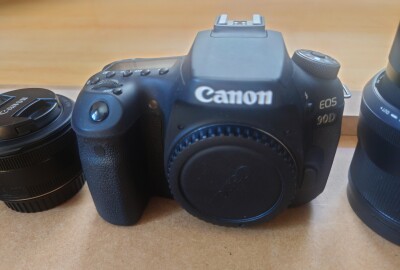 Location PACK CANON 90D | 2 OBJOS + BATTERIE + SD + HOUSSE Canon