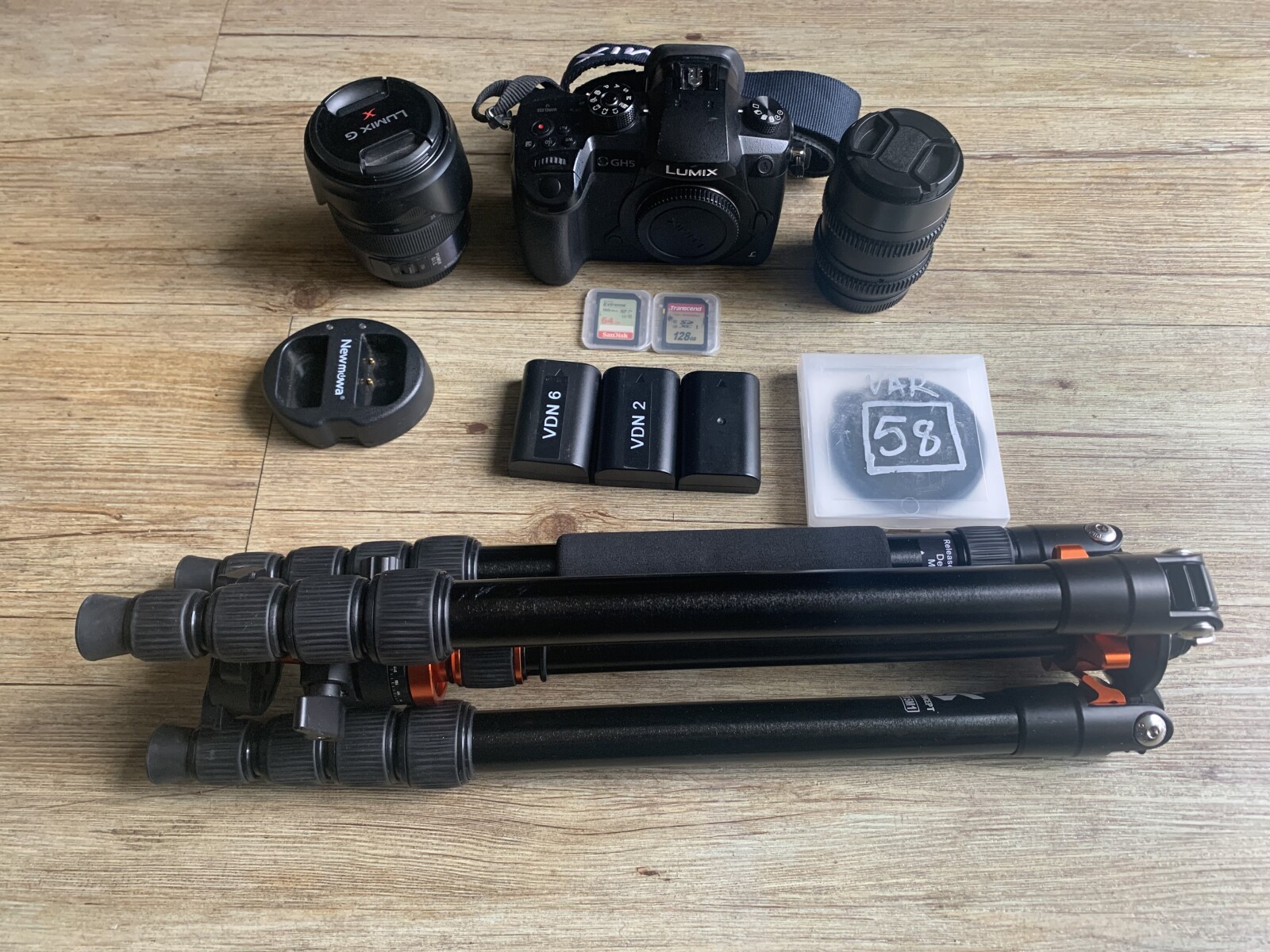 Panasonic gh5 Kit - Photo 1 sur 4