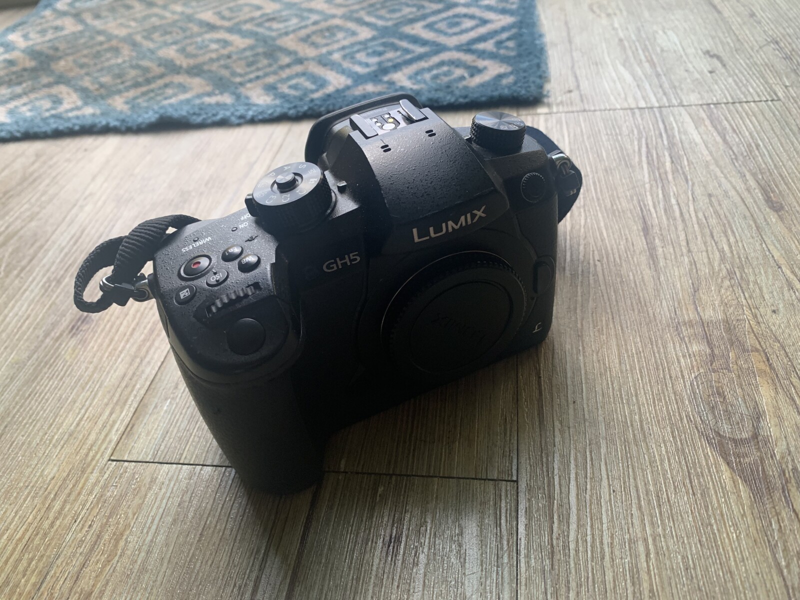 Panasonic gh5 Kit - Photo 2 sur 4