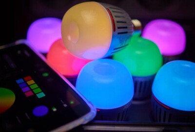 Location APUTURE ACCENT B7C LAMPE INTELLIGENTE LED RGBWW LIGHT KIT X8