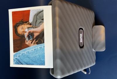 Location Instax Wide
