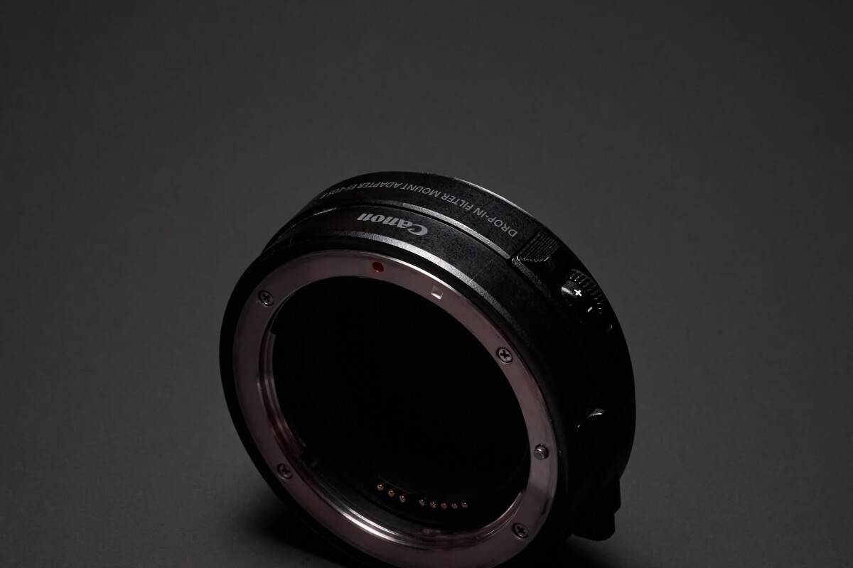 Location Canon Bague d'Adaptation EF/RF (avec Filtre Polarisant Circulaire) - Lightyshare