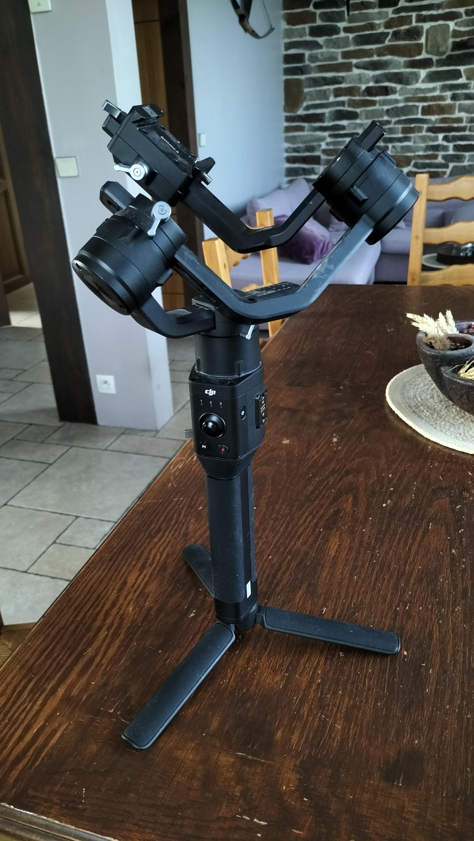 DJI RONIN-S (sans système de follow focus) - Photo 3 sur 3