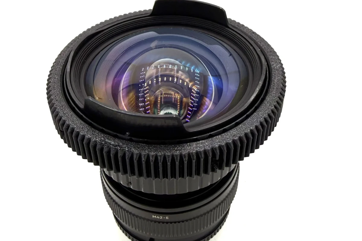 Rent KMZ Mir-20 20mm f/3.5 - Lightyshare