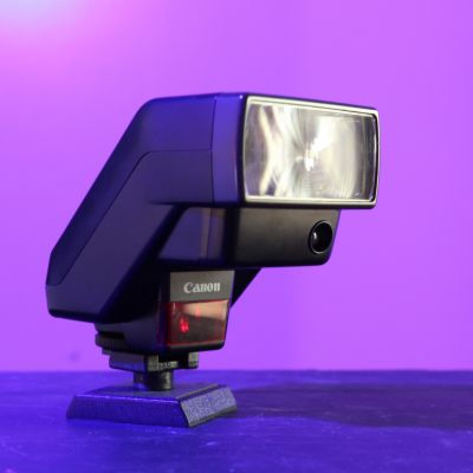 FLASH CANON SPEEDLITE 300EZ - Photo 1 sur 3
