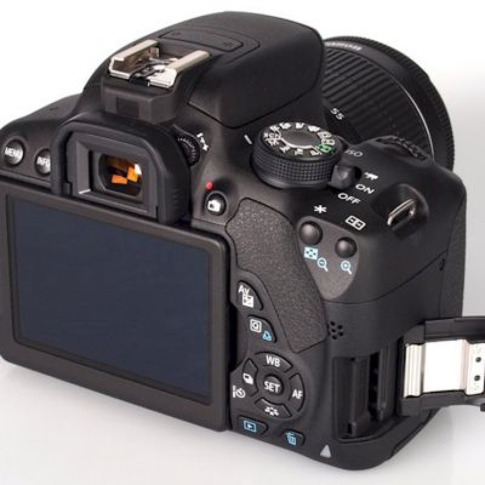 CANON EOS 700D - Photo 3 sur 5
