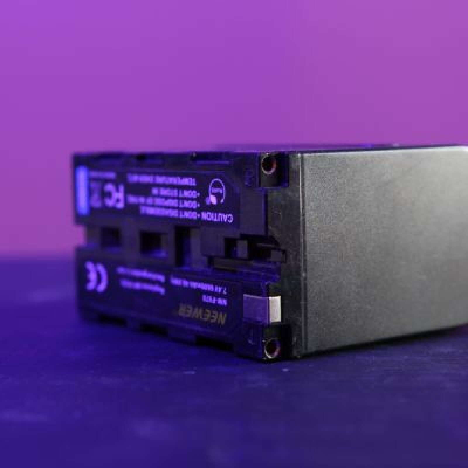 BATTERIE NW-F970 - Photo 2 sur 2