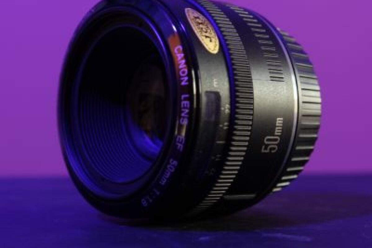 Location CANON EF 50MM F/1.8 - Lightyshare