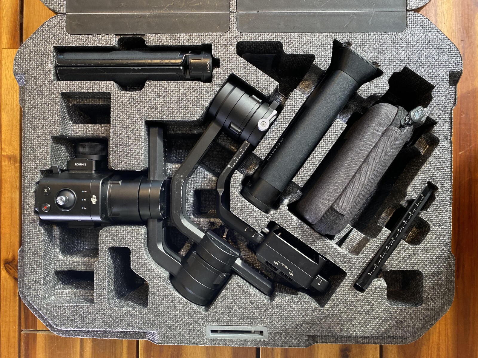 Stabilisateur DJI RONIN-S  - Photo 1 sur 2
