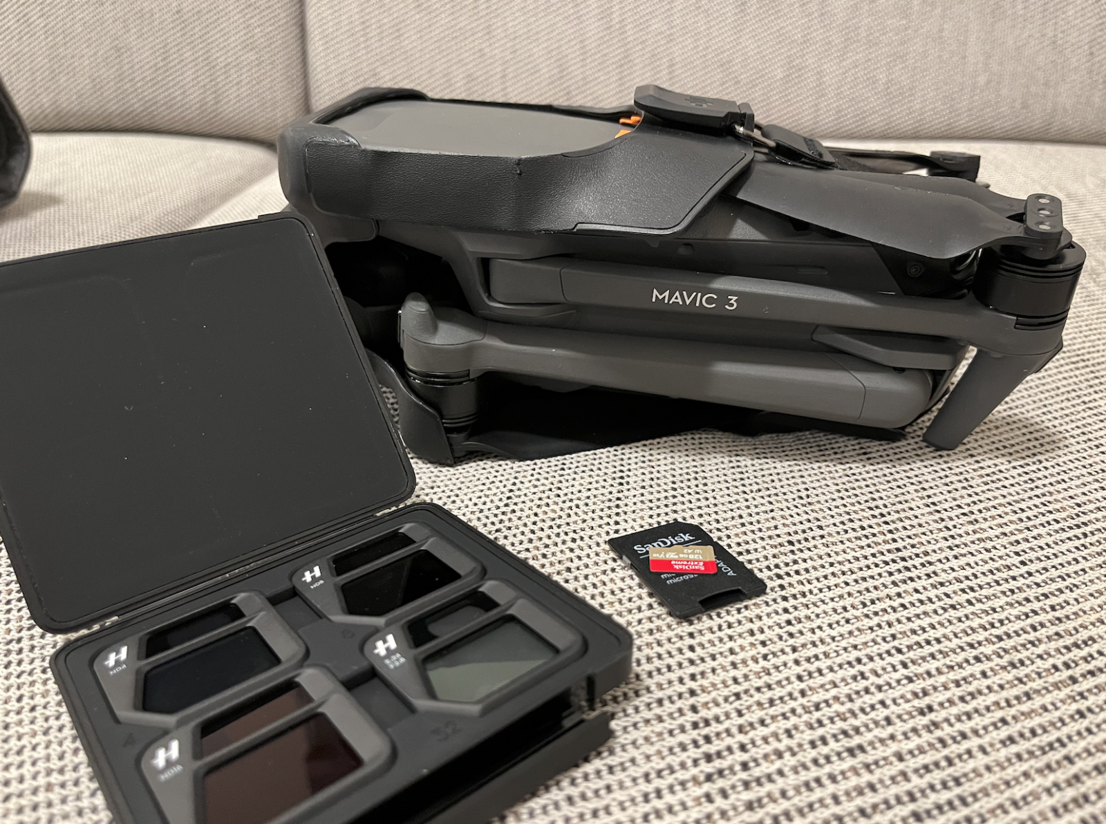 Drone DJI Mavic 3 Fly more combo - Photo 3 sur 3