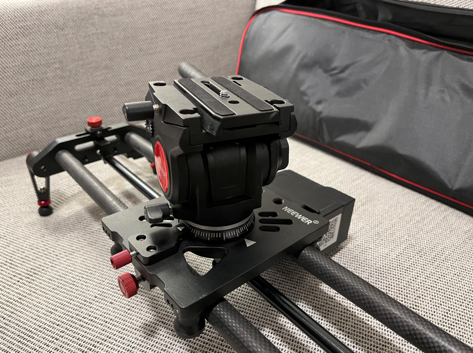  Slider motorisé NEEWER 100cm - Photo 2 sur 2