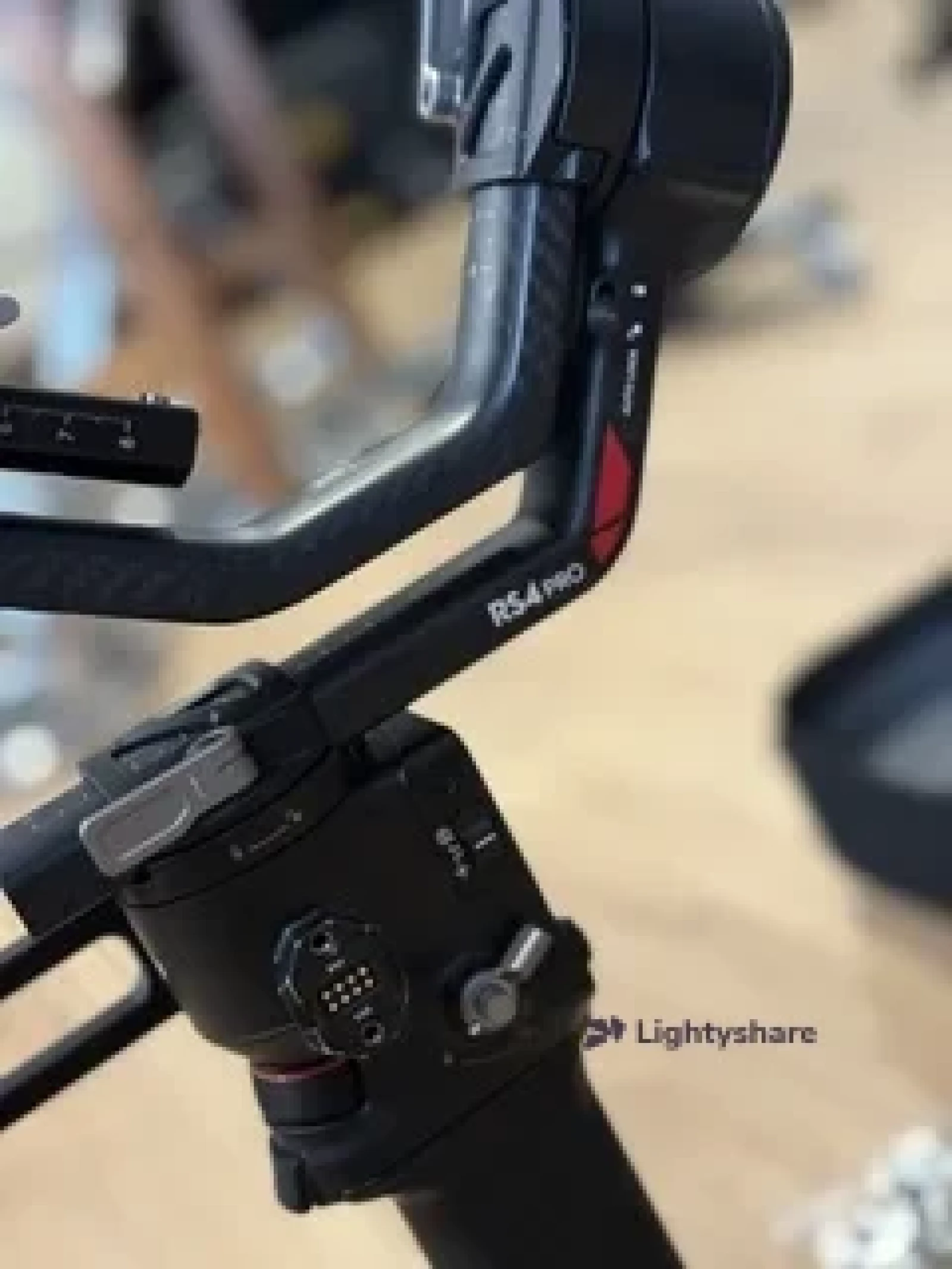 DJI DJI RS 4 Pro Combo - Photo 1 sur 4