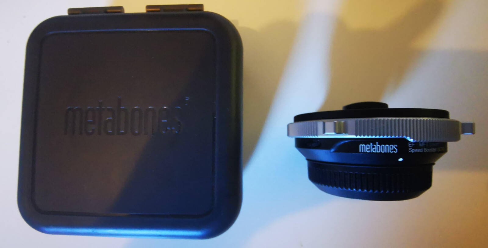 PANASONIC LUMIX GH5s + METABONE SpeedBooster + Objectif SIGMA 18-35 + 2 batteries + 2 cartes SD - Photo 5 sur 5