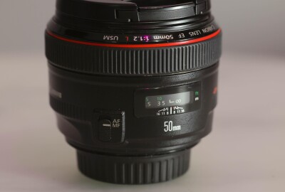 Location Canon EF 50mm f/1.2L USM