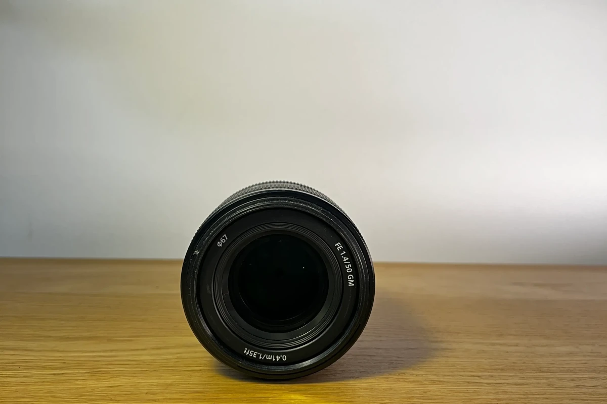 Location SONY FE 50 mm F1.4 GM - Lightyshare