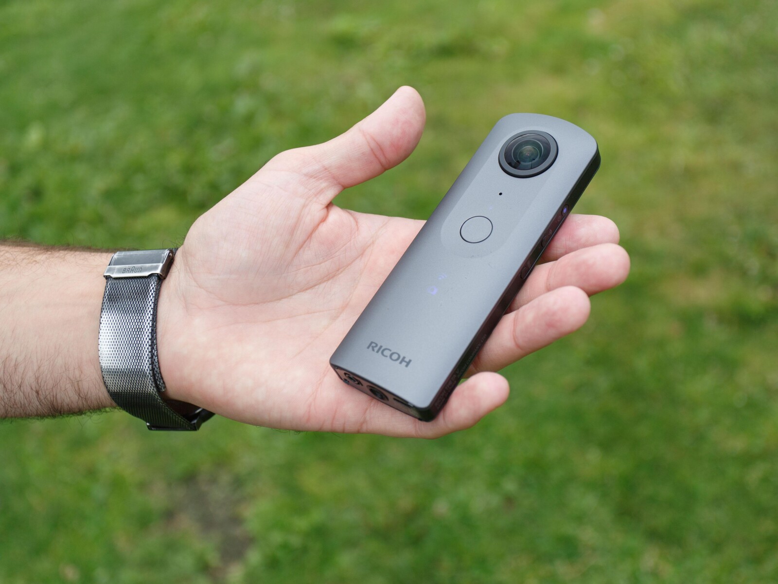 Ricoh Theta V ou SC2 - Photo 1 sur 4