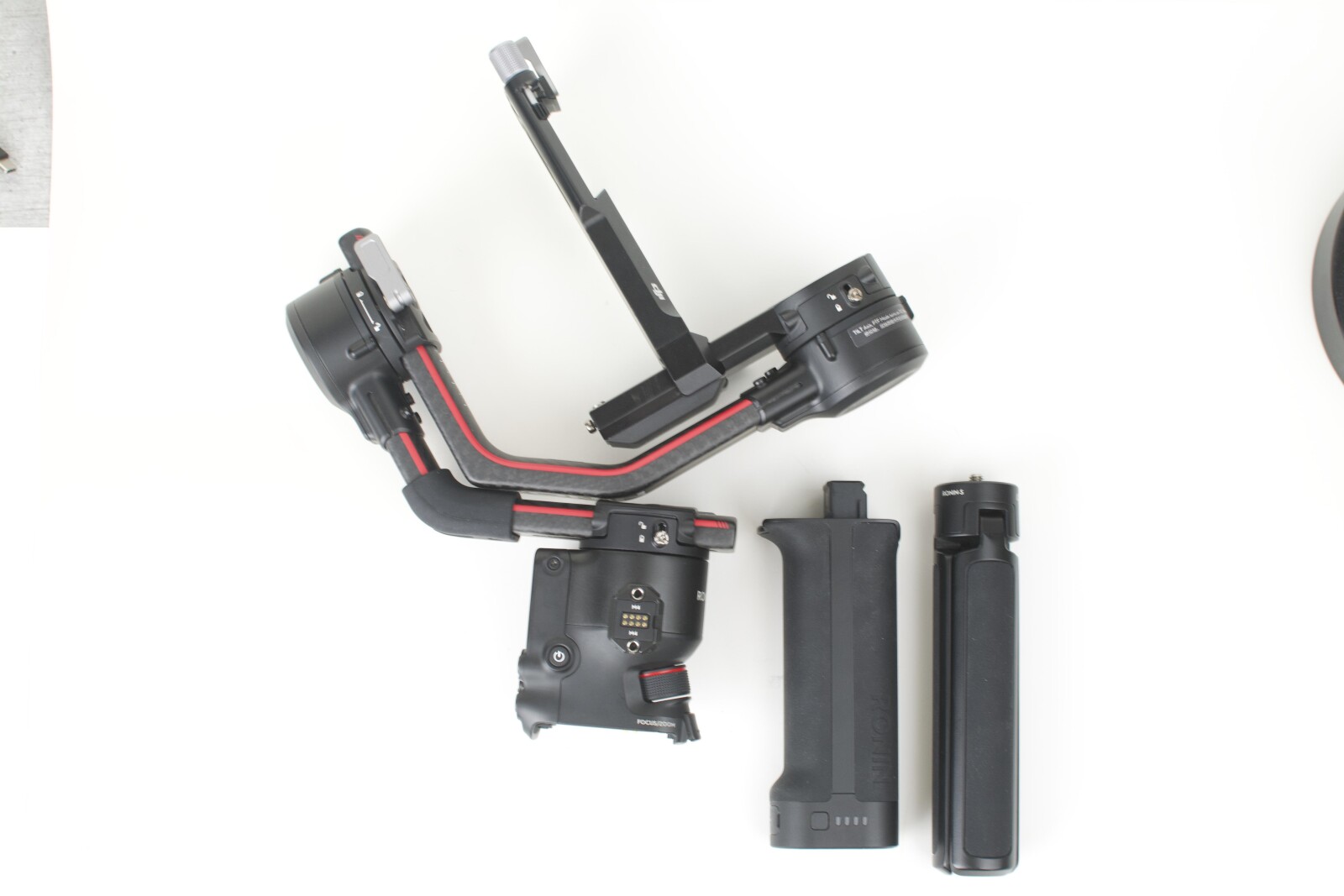 Stabilisateur DJI RS2 PRO COMBO 4.5kg - Photo 1 sur 8