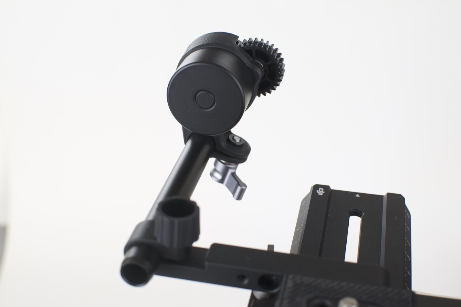 Stabilisateur DJI RS2 PRO COMBO 4.5kg - Photo 6 sur 8