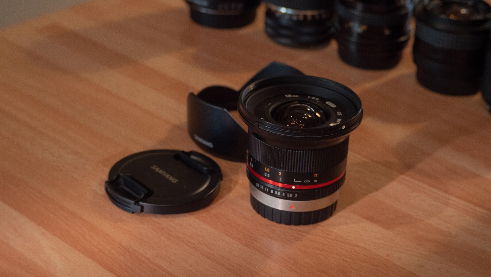 Objectif Samyang 12mm F2 m4/3 - Photo 1 sur 4