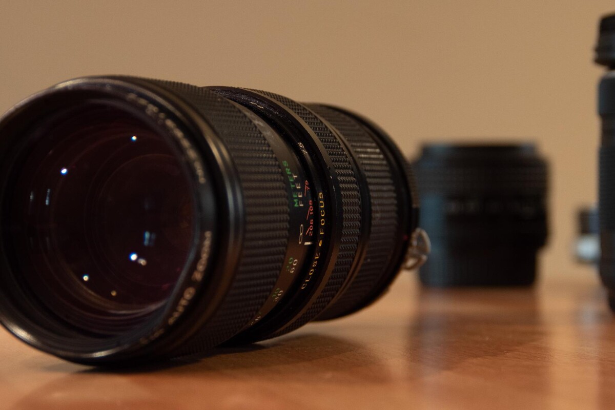 Location Vivitar 75-205mm 1:3.8 Zoom automatique - Macro - Lightyshare