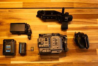 Location Pack Sony FX6 + V-Lock & batterie V-Mount 98Wh
