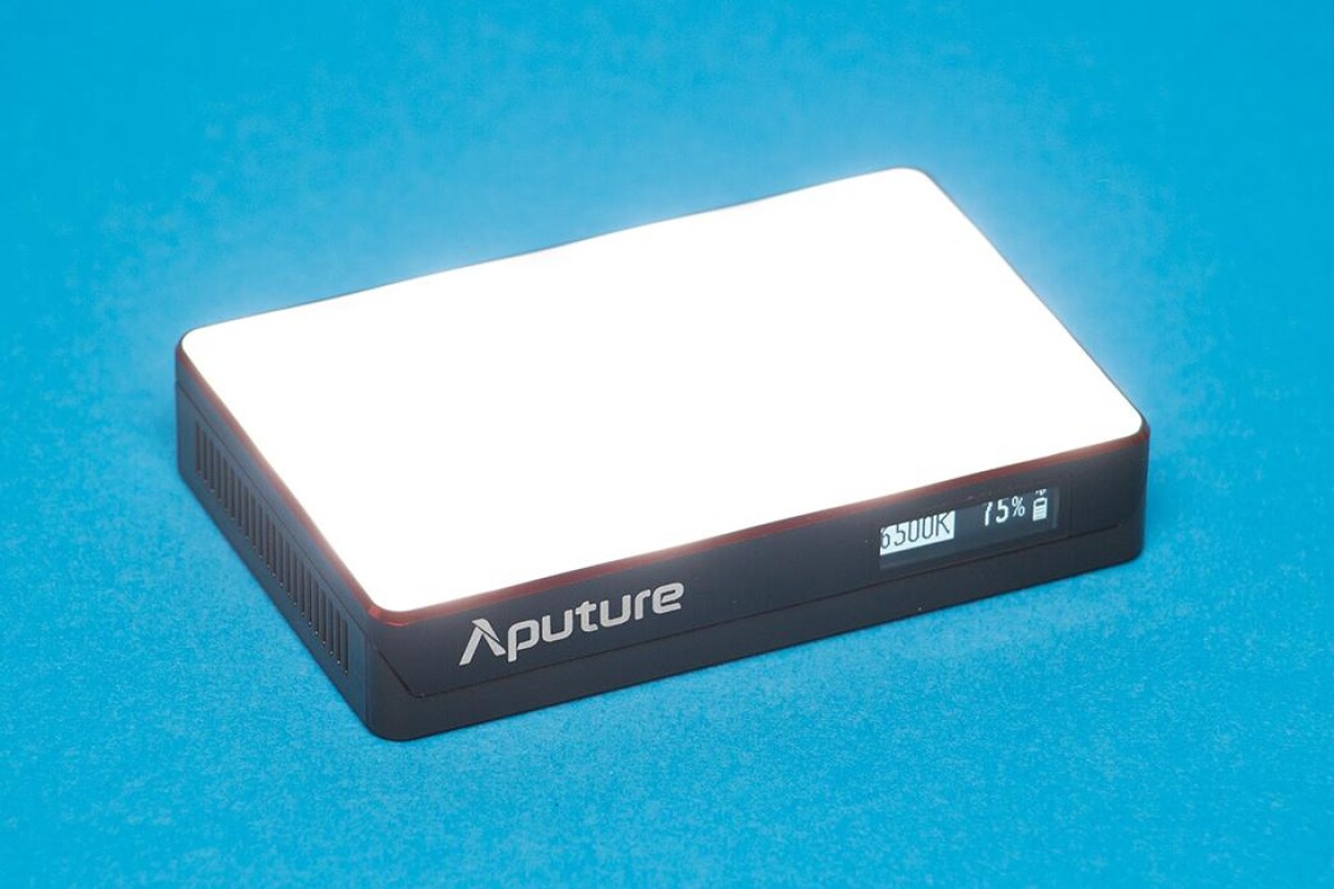 Location Pack Mini LED Aputure MC RVB + bras magique - Lightyshare