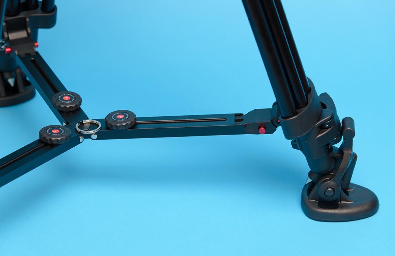 Trépied Manfrotto alu Twin MS 100 / 75 mm (sans tête) - Photo 3 sur 5