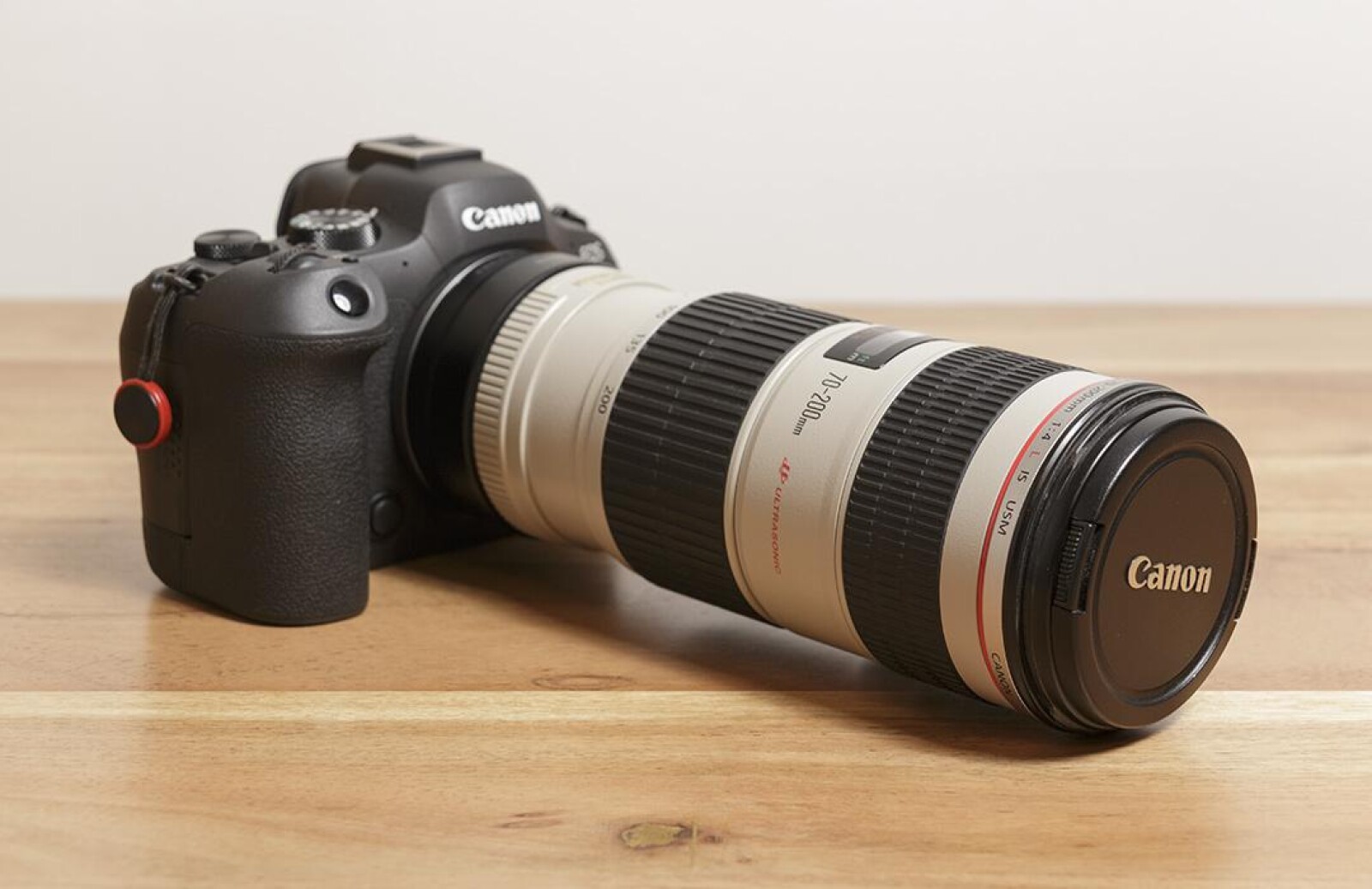 Pack Canon R6 Mark II + Objectif Canon EF 70-200mm f/4L IS USM - Photo 1 sur 6