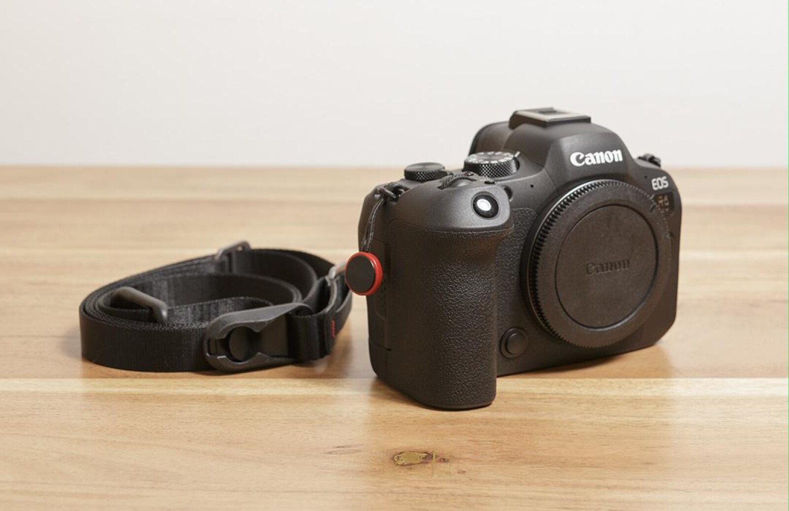 Pack Canon R6 Mark II + Objectif Canon EF 70-200mm f/4L IS USM - Photo 2 sur 6