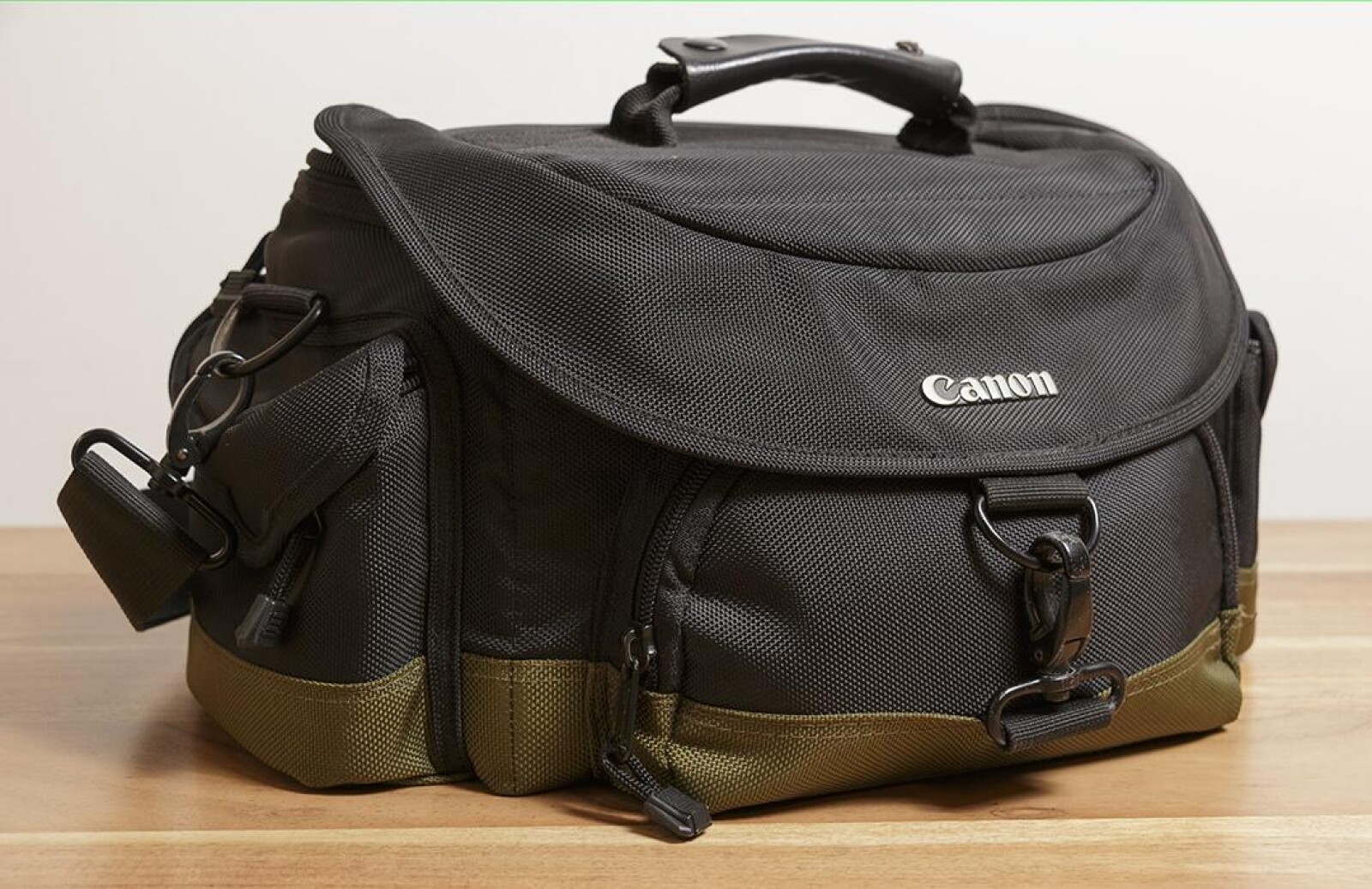 Pack Canon R6 Mark II + Objectif Canon EF 70-200mm f/4L IS USM - Photo 6 sur 6