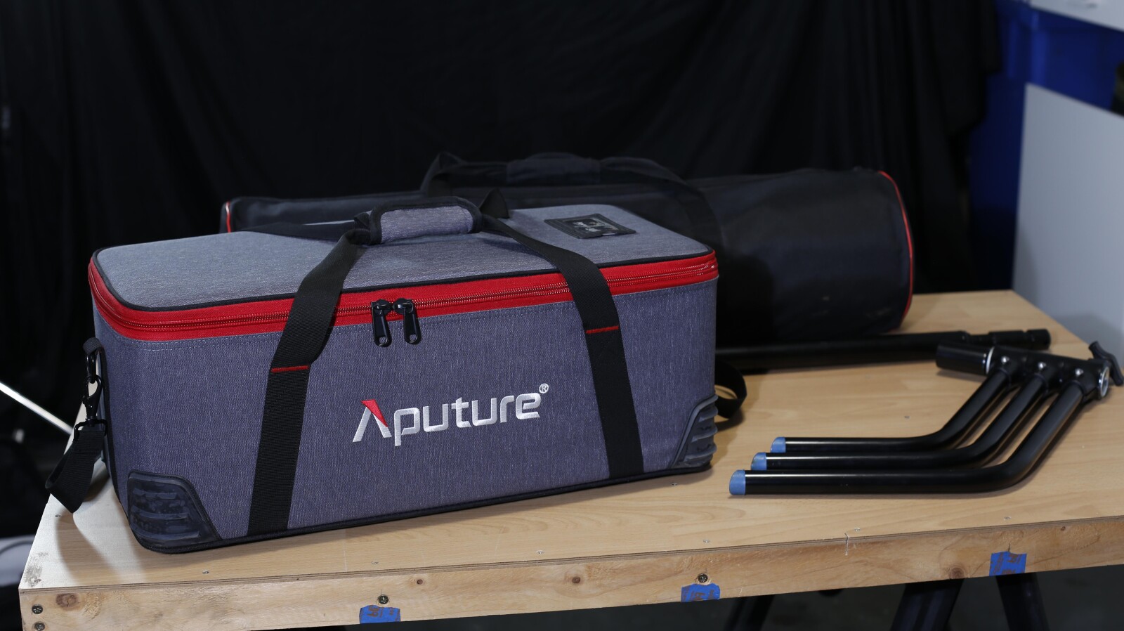 Pack Aputure 300D II + Softbox Aputure Light Dome II + Avenger C-stand  - Photo 4 sur 4