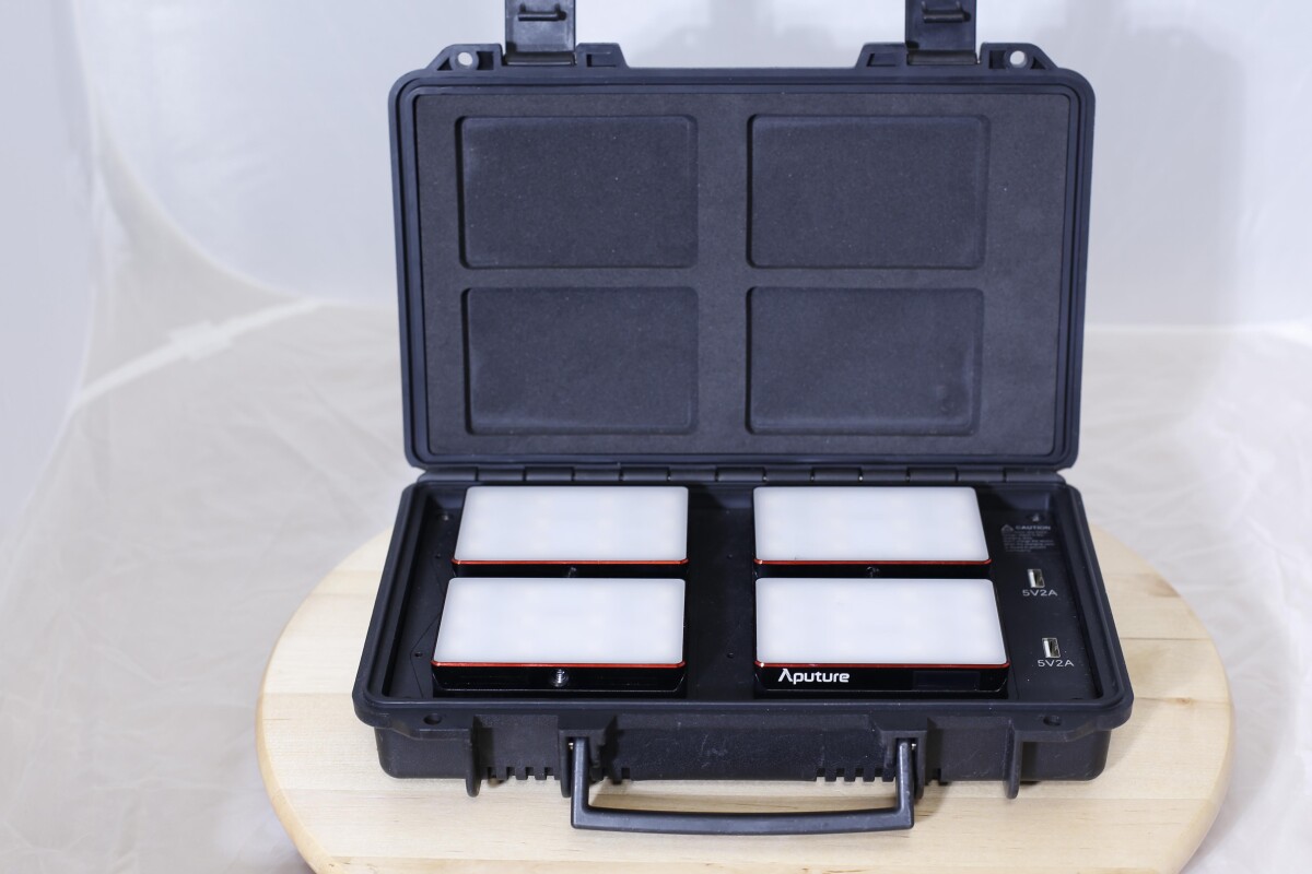 Location Aputure MC 4 travel pack - Lightyshare