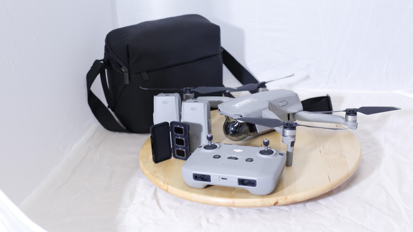 Dji Mavic Air 2 Fly more combo - Photo 1 sur 4
